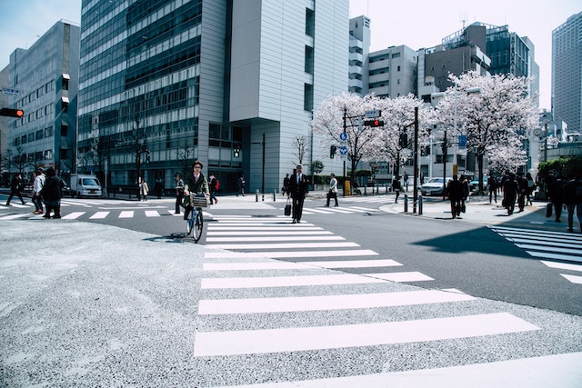 五家渠为何勤工俭学对在日本的留学生的职业生涯至关重要？